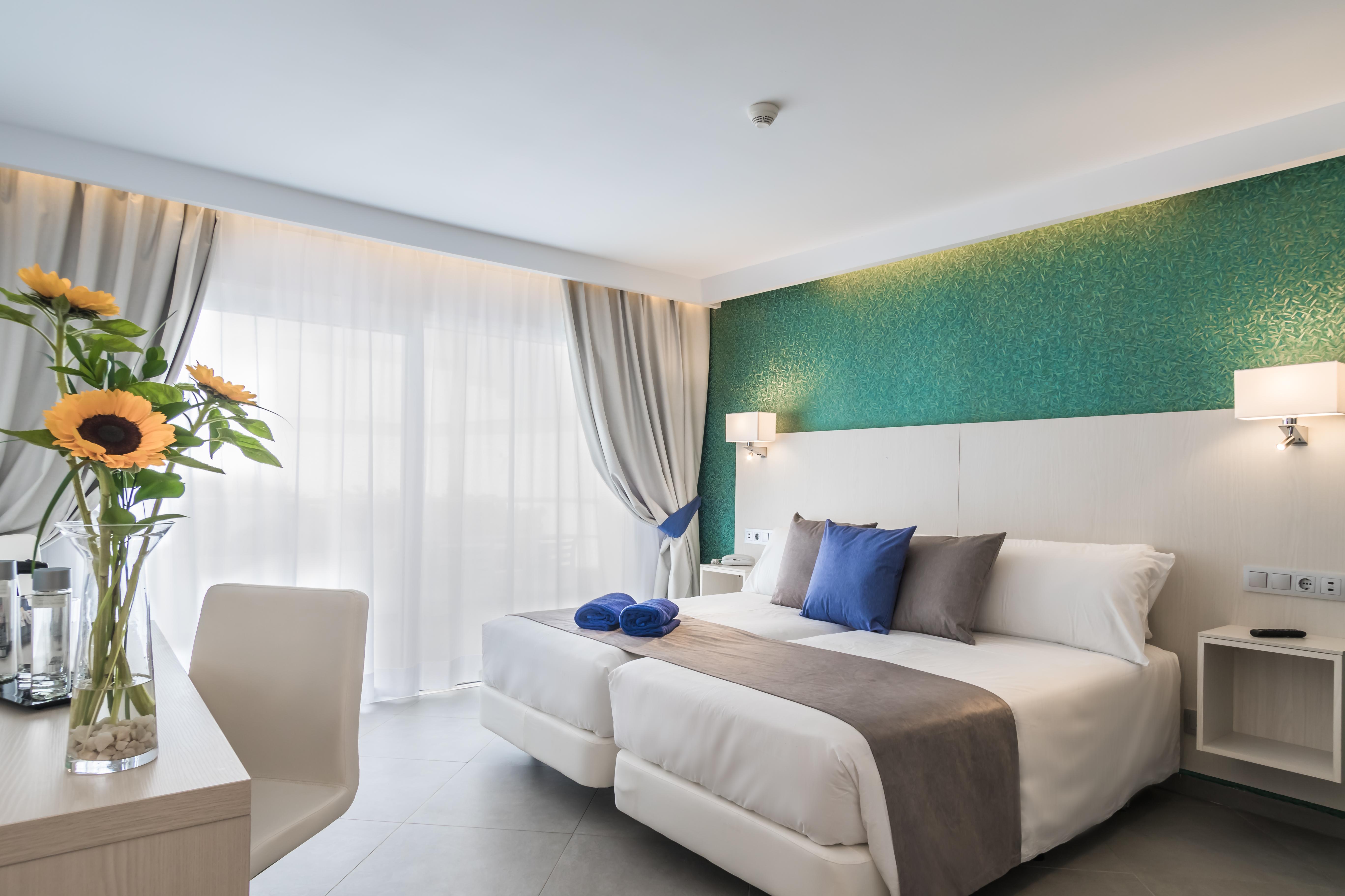 Aparthotel Esquinzo Y Monte Del Mar Playa De Esquinzo Exteriör bild