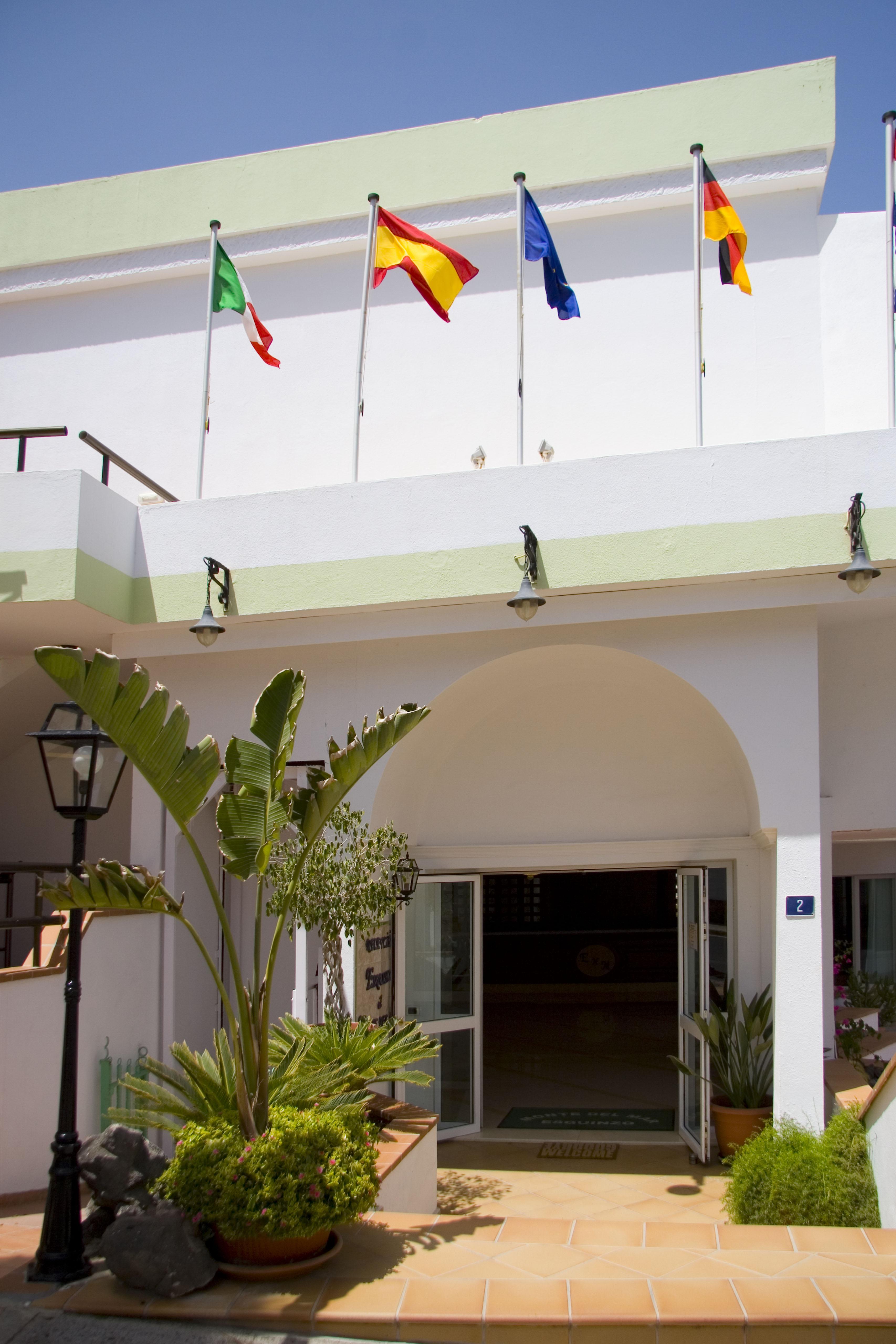 Aparthotel Esquinzo Y Monte Del Mar Playa De Esquinzo Exteriör bild