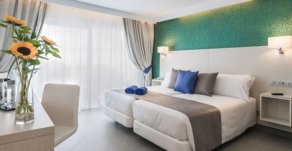 Aparthotel Esquinzo Y Monte Del Mar Playa De Esquinzo Exteriör bild