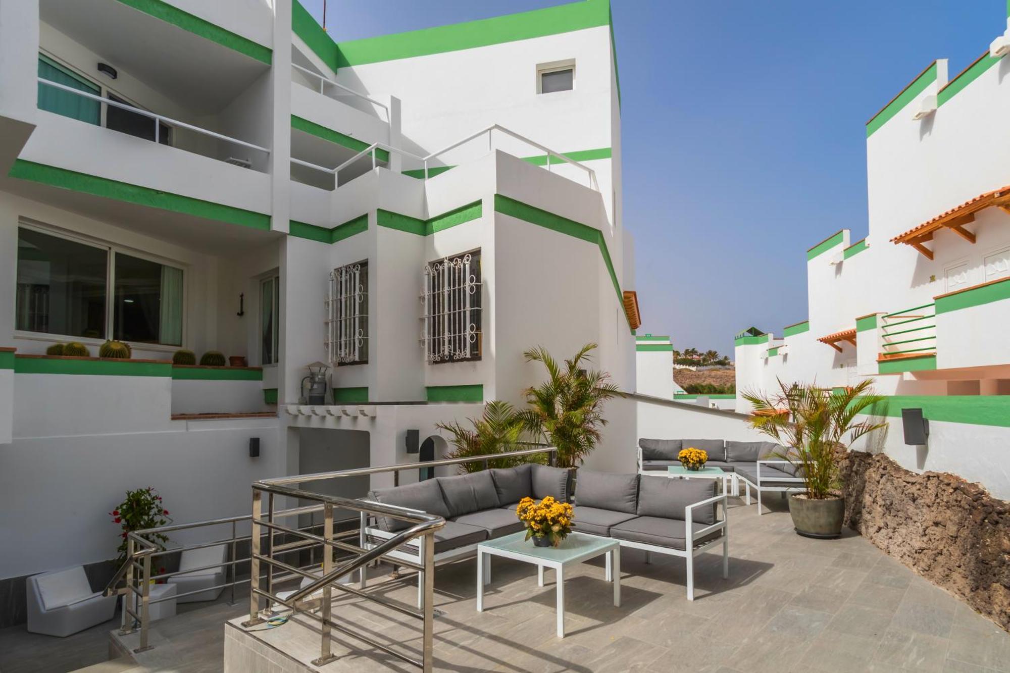 Aparthotel Esquinzo Y Monte Del Mar Playa De Esquinzo Exteriör bild